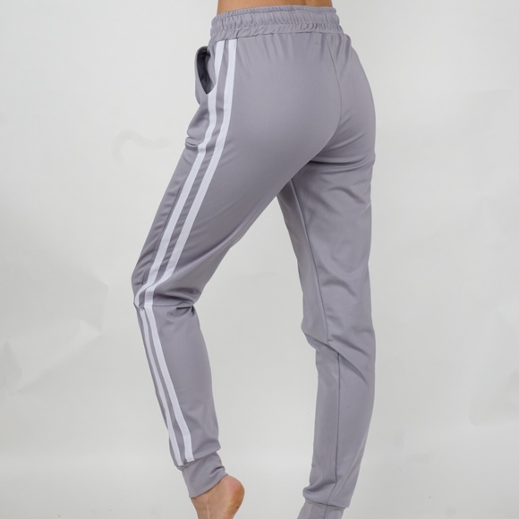 Drawstring Waist Jogger Sweatpants with Pockets - Picture 2 of 4